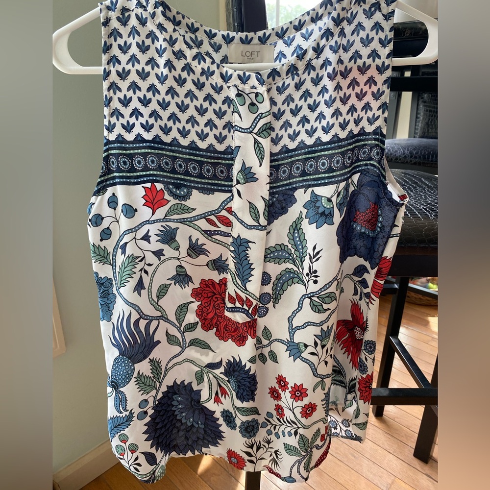 EUC LOFT outlet sleeveless oversized blouse with button cover closure